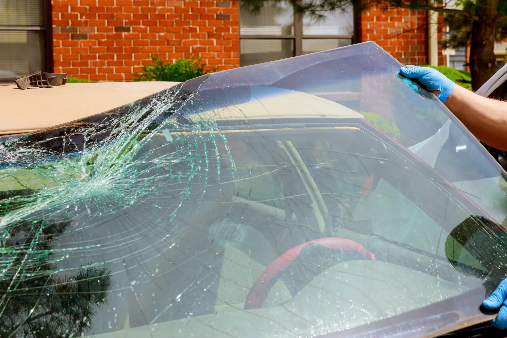 Auto Glass Marketing Strategies that Deliver the Biggest ROI