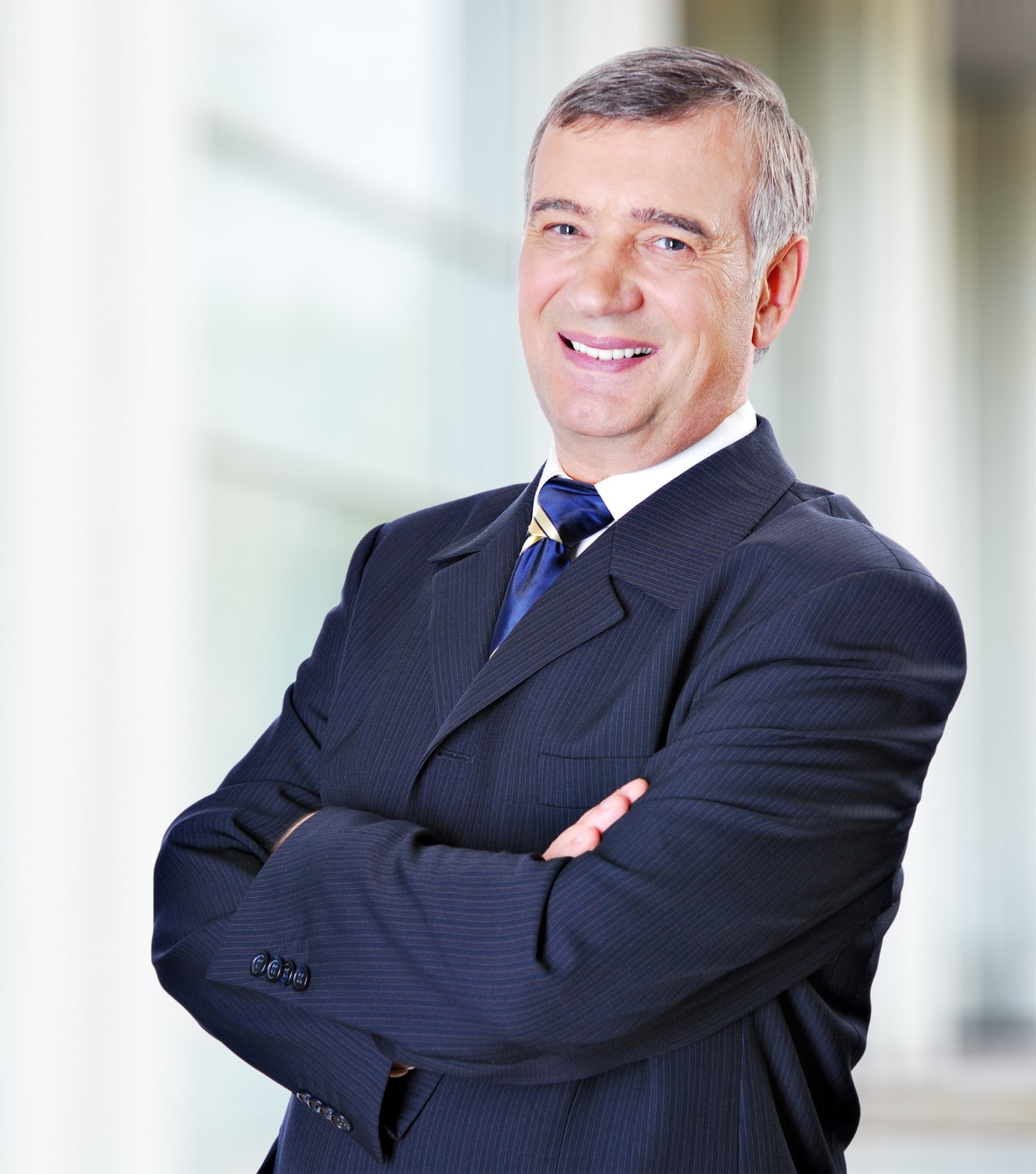 portrait-middle-aged-businessman-suit-min (1)