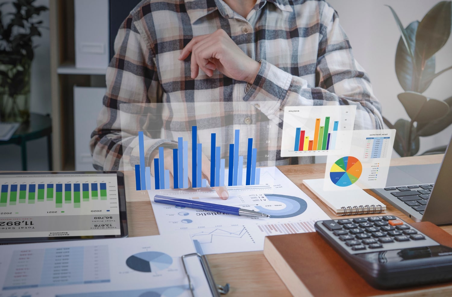 businesspeople-working-finance-accounting-analyze-financi-min
